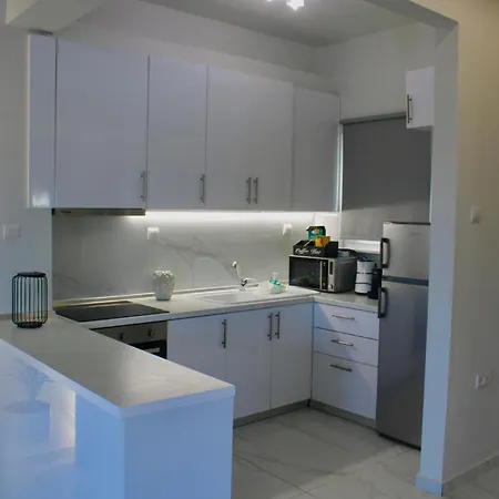 Riviera Penthouse PalaiónTsiflíkion