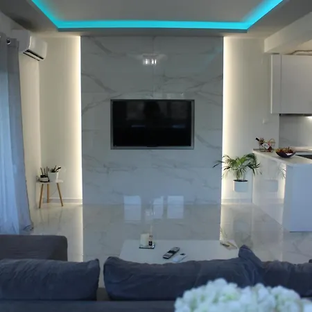 Riviera Penthouse *